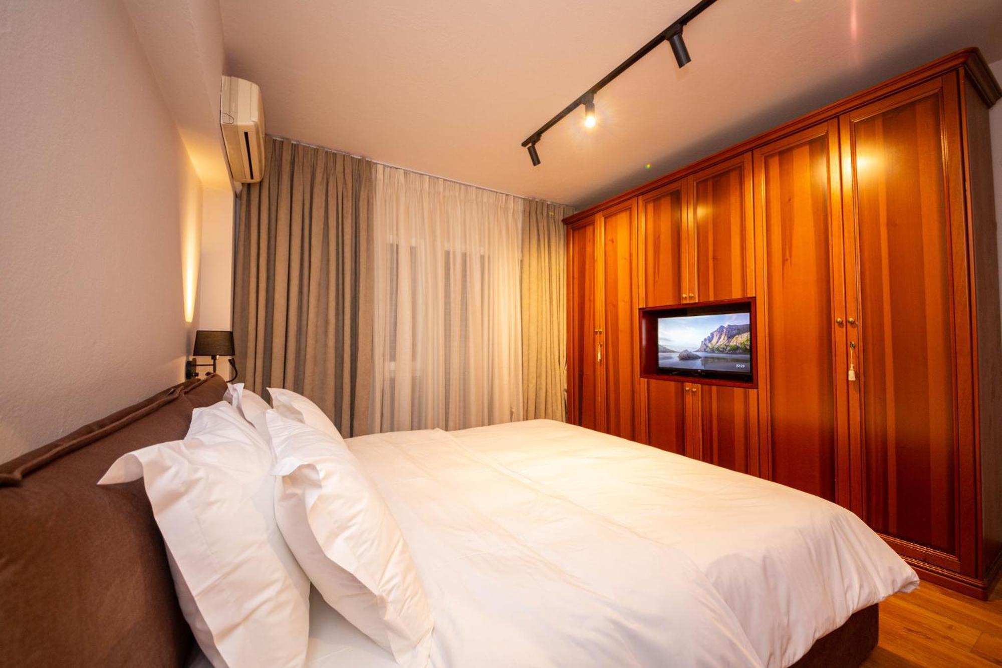 Blloku Unique Apartments 3 Tiranë Ngoại thất bức ảnh