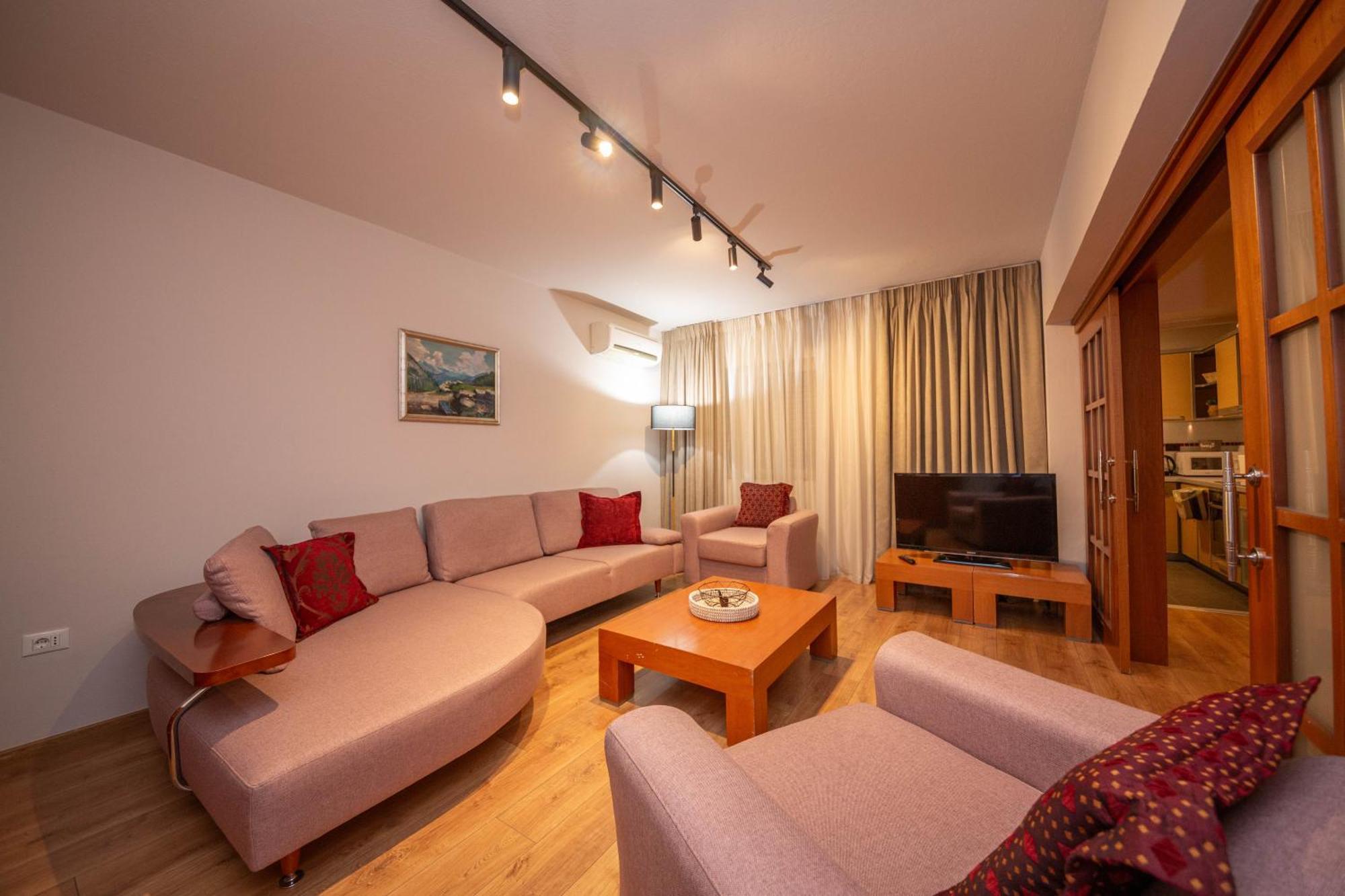 Blloku Unique Apartments 3 Tiranë Ngoại thất bức ảnh