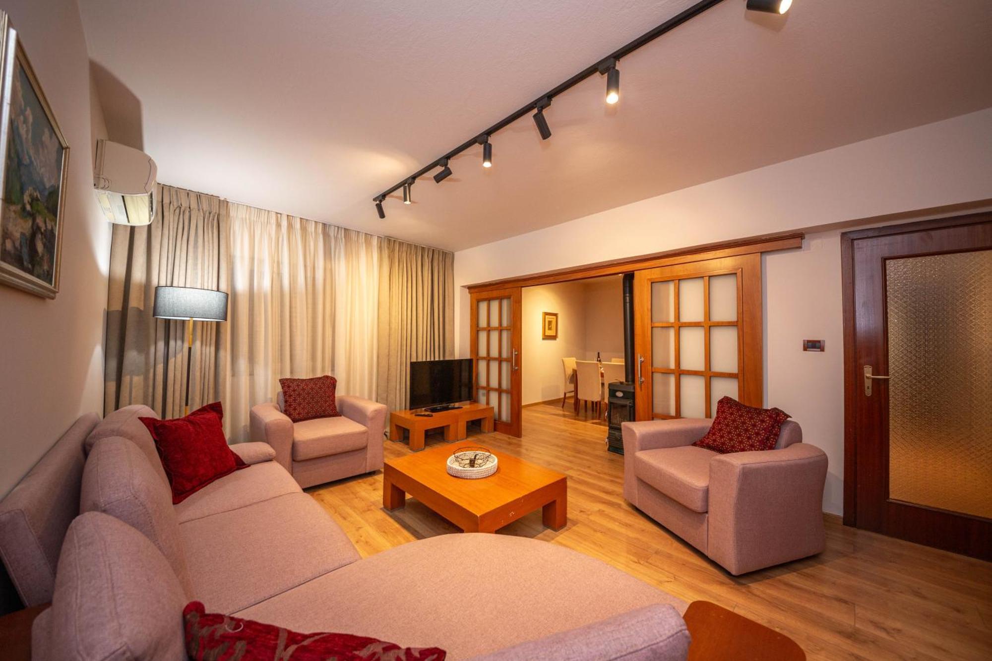 Blloku Unique Apartments 3 Tiranë Ngoại thất bức ảnh